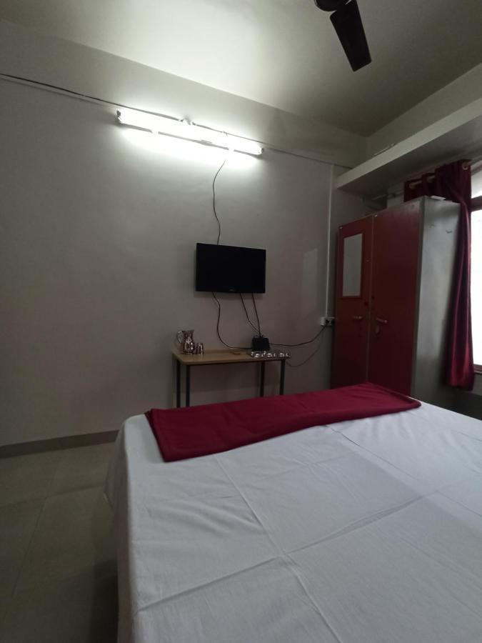 Malwade Motels Пуне Екстер'єр фото