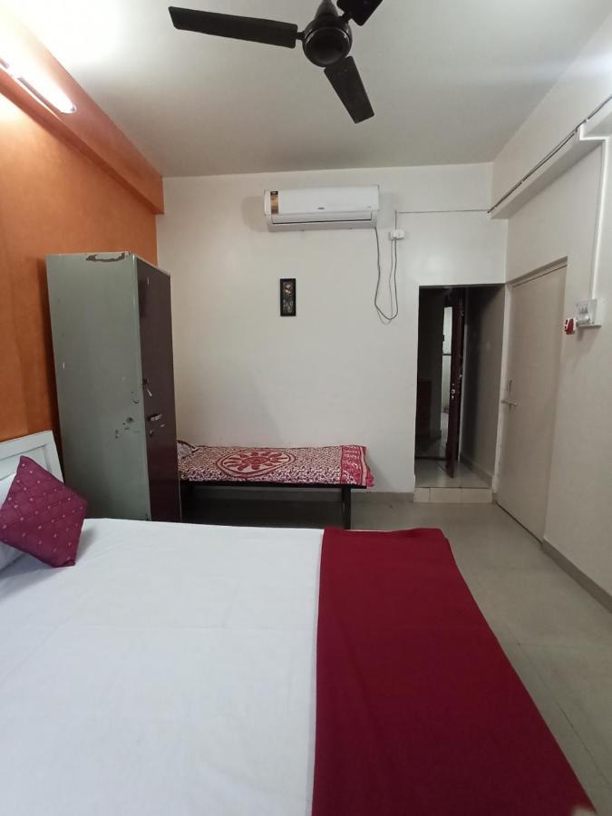 Malwade Motels Пуне Екстер'єр фото
