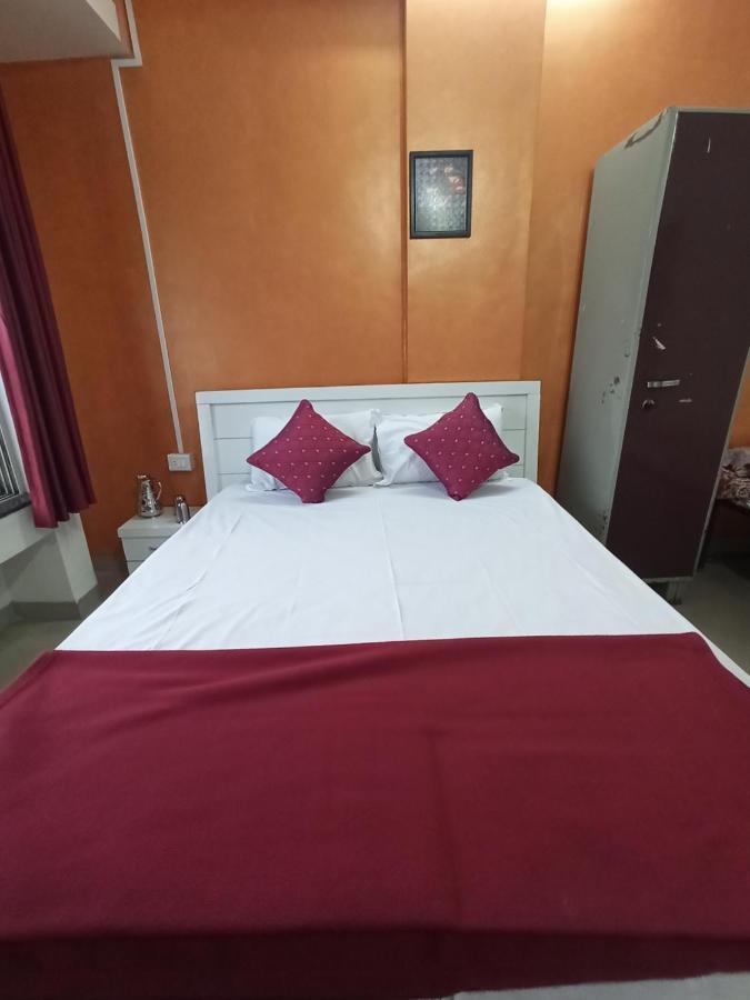 Malwade Motels Пуне Екстер'єр фото