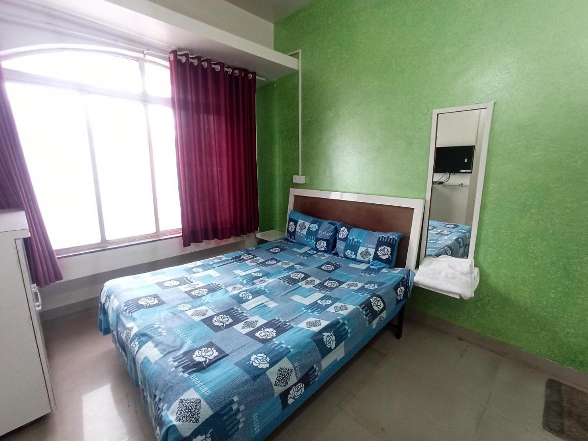 Malwade Motels Пуне Екстер'єр фото